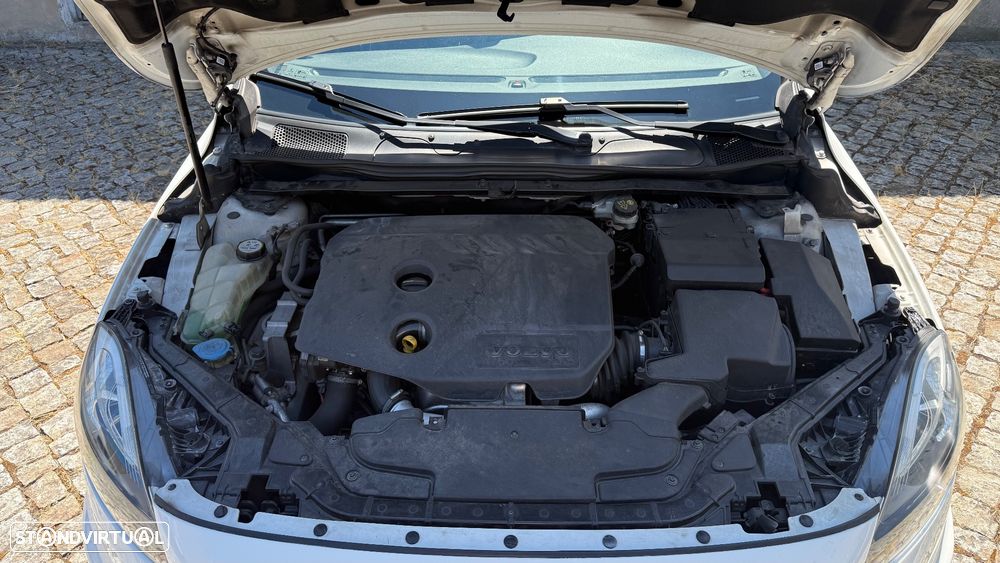 Volvo V40 1.6 D2 R-Design - 13