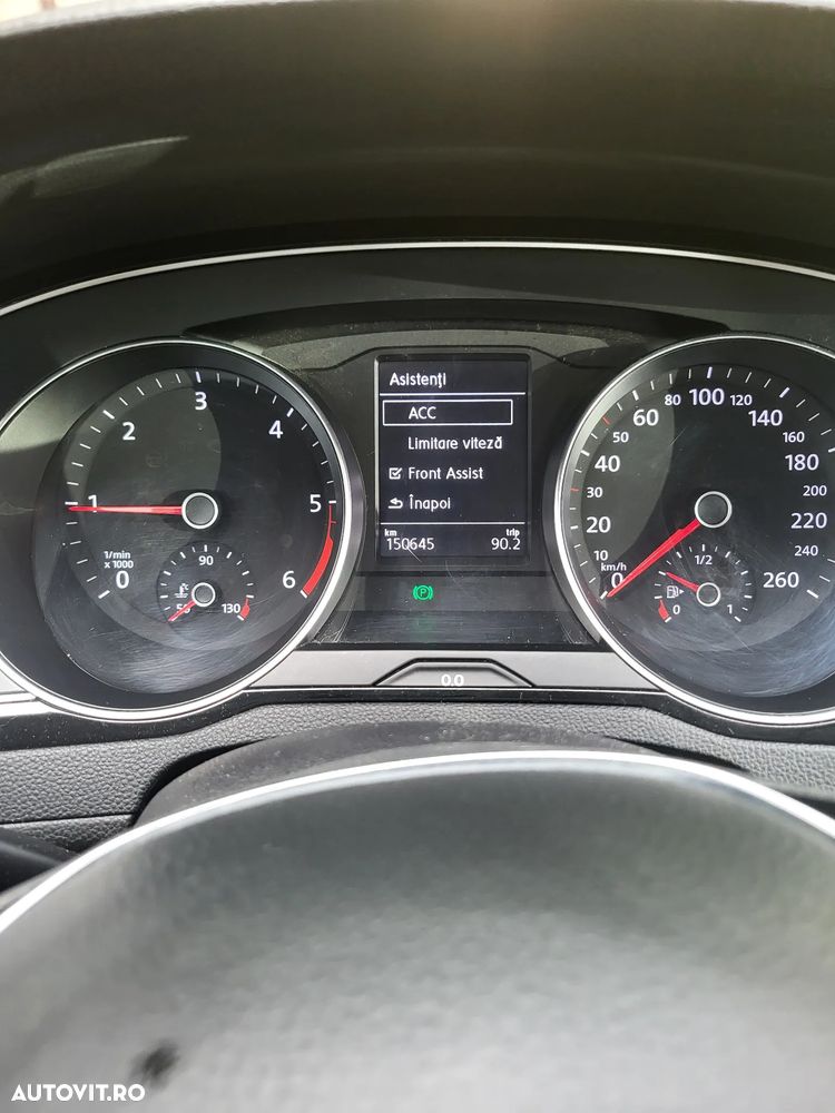Volkswagen Passat 2.0 TDI DSG 4Motion Comfortline - 23