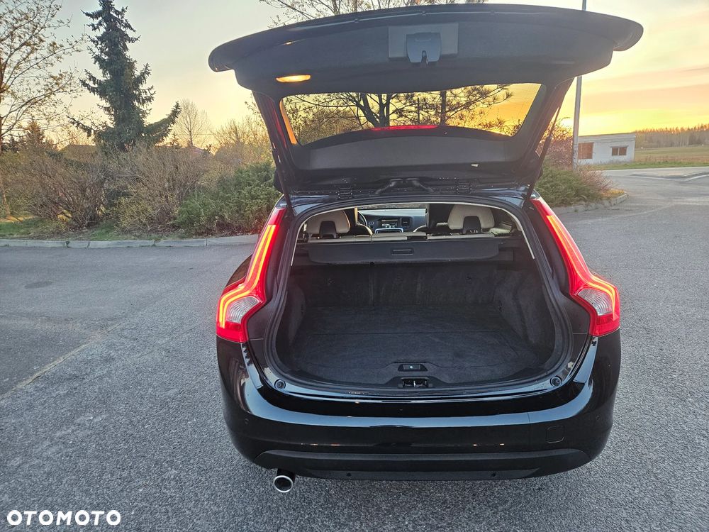 Volvo V60 DRIVe Summum - 39