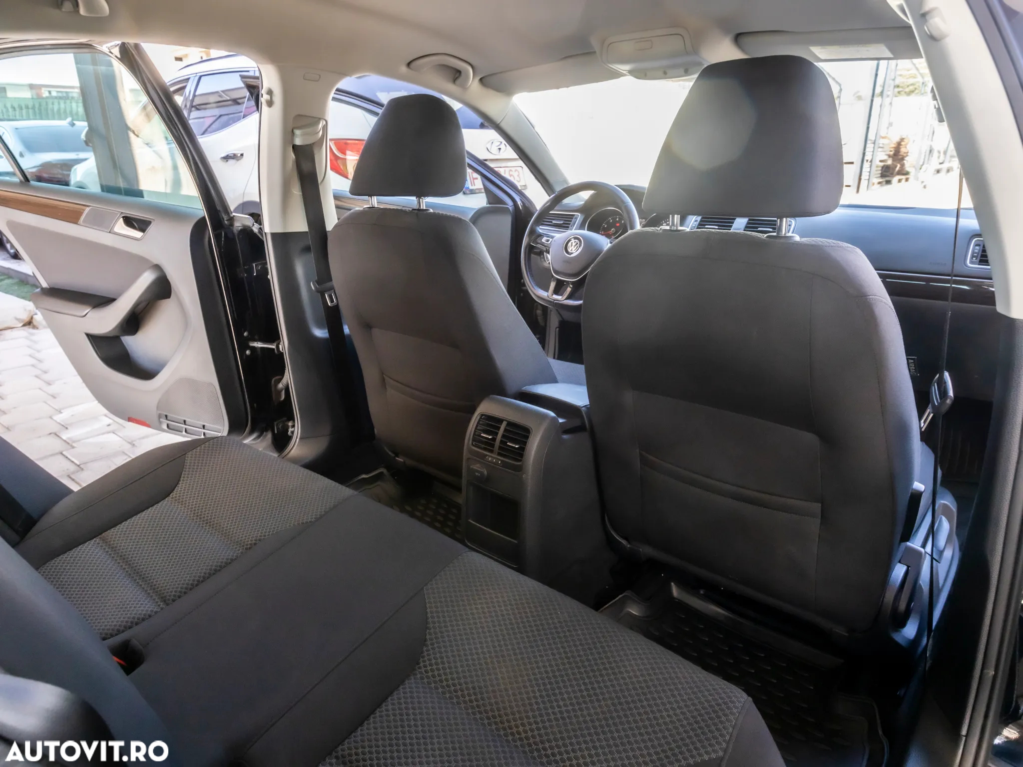 Volkswagen Jetta 1.2 TSI Trendline - 12