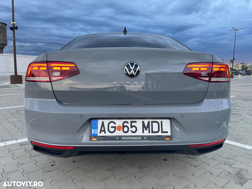 Volkswagen Passat 2.0 TDI DSG Comfortline - 3