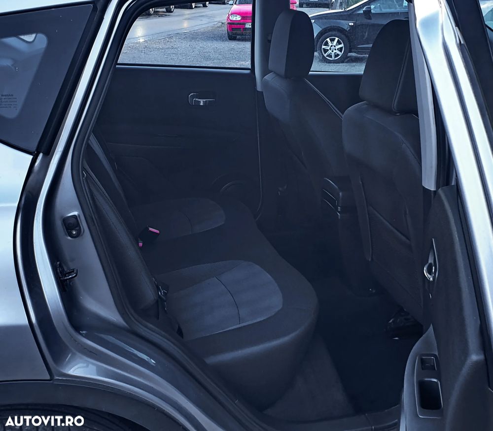 Nissan Qashqai - 12
