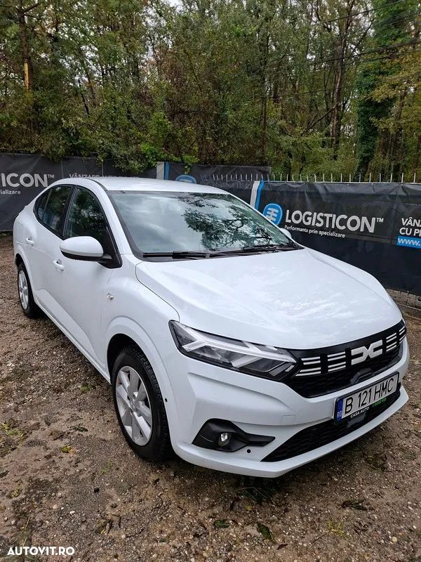 Dacia Logan TCe 90 Essential - 2