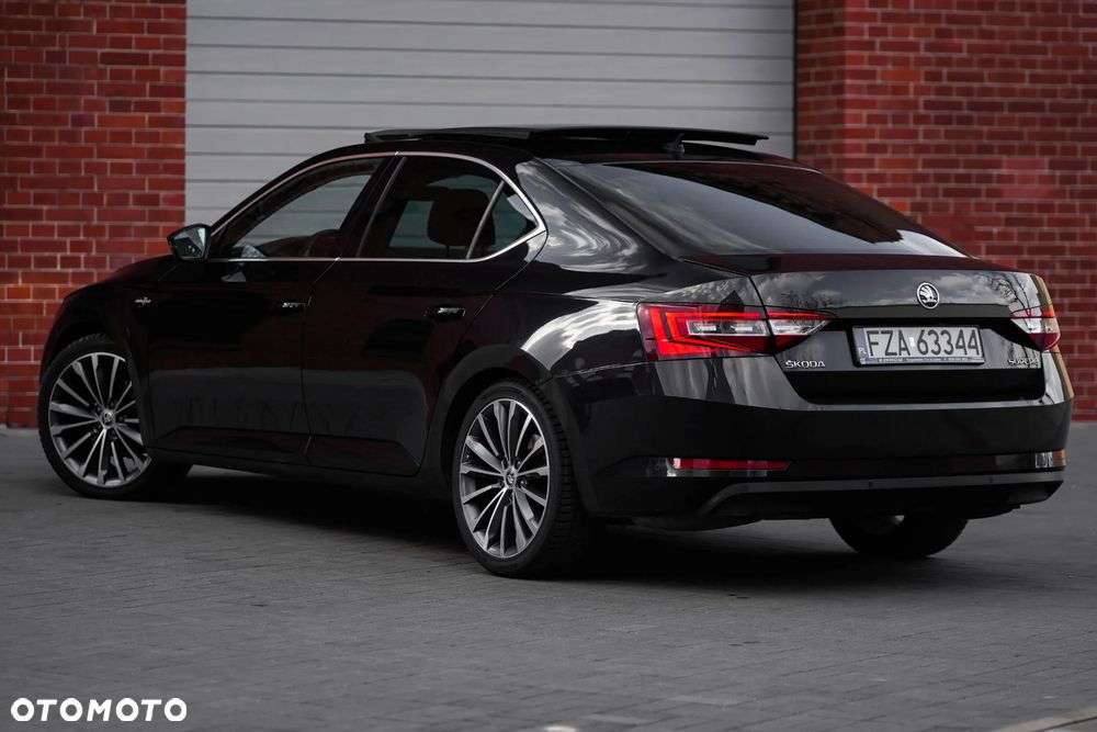 Skoda Superb 2.0 TSI DSG L&K - 17