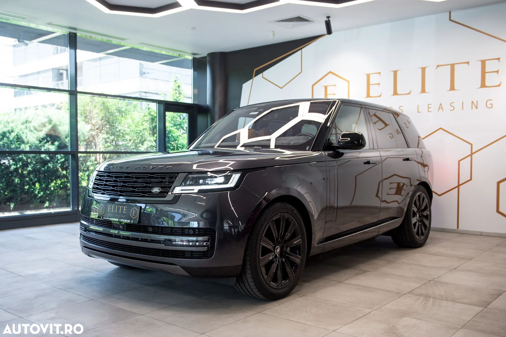 Land Rover Range Rover - 1