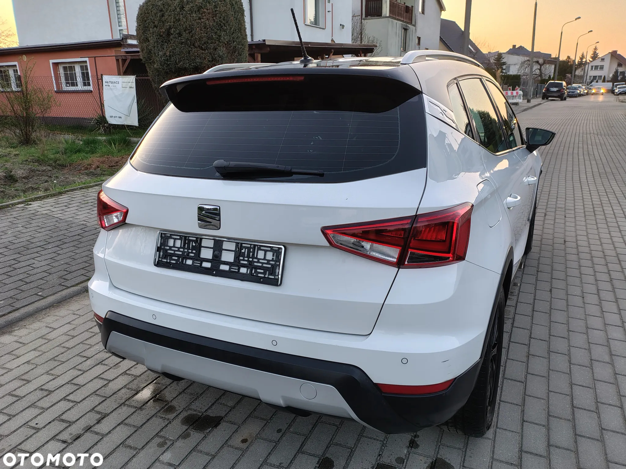 Seat Arona 1.0 TGI Black Edition - 9