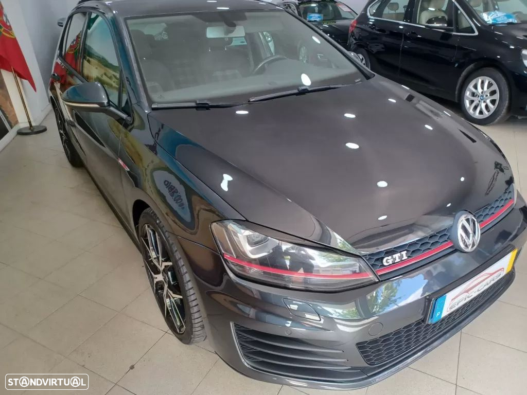 VW Golf 2.0 TSi GTi - 12
