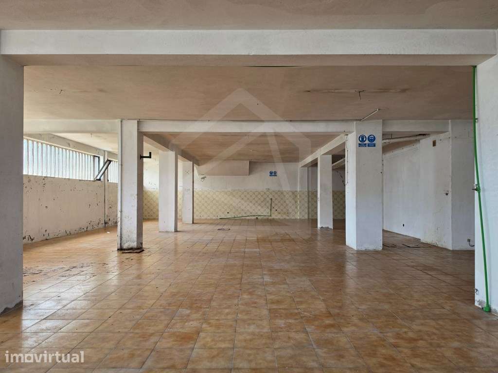 Armazém em Cucujães - Grande imagem: 5/17