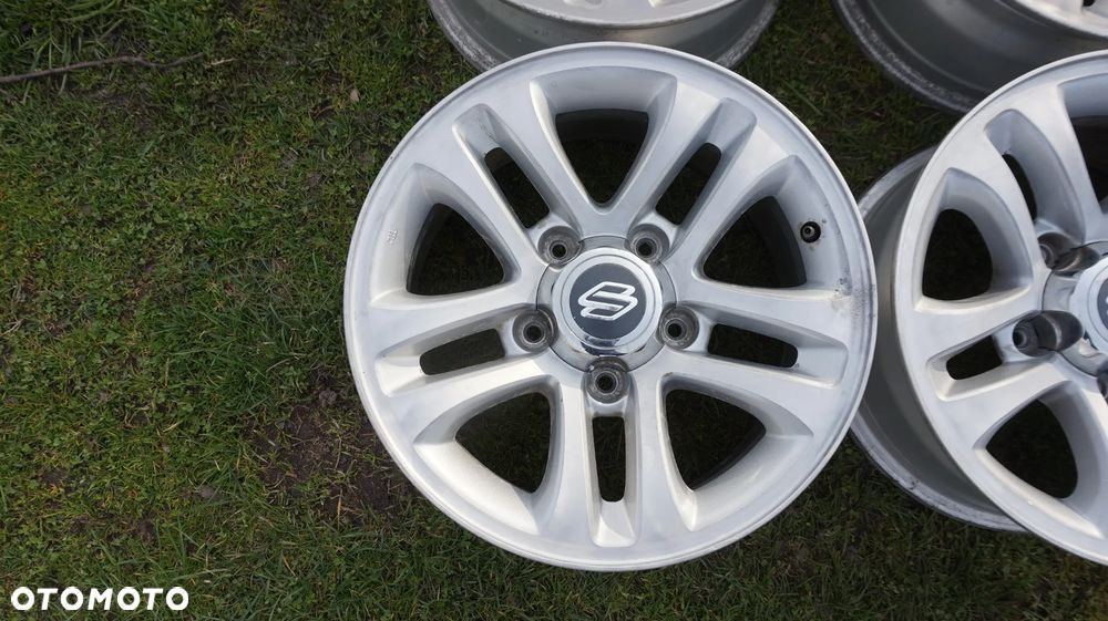 Suzuki Grand Vitara felgi aluminiowe 5x139.7 ET5 7J 16" - 6