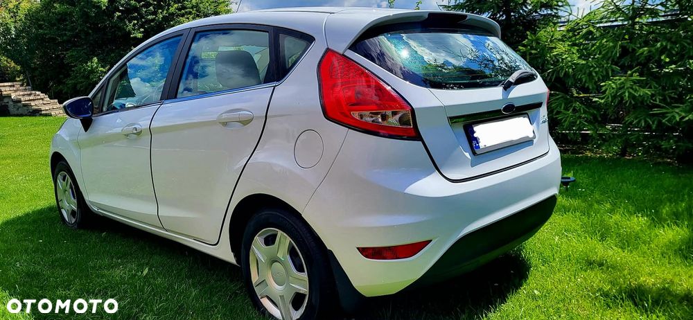 Ford Fiesta 1.25 Titanium EU5 - 9