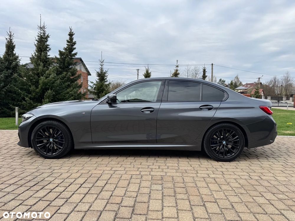 BMW Seria 3 330i xDrive M Sport sport - 3