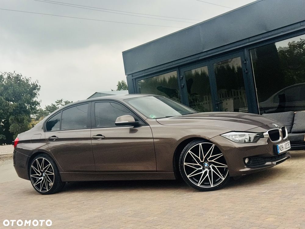 BMW Seria 3 316d DPF Edition Exclusive - 34
