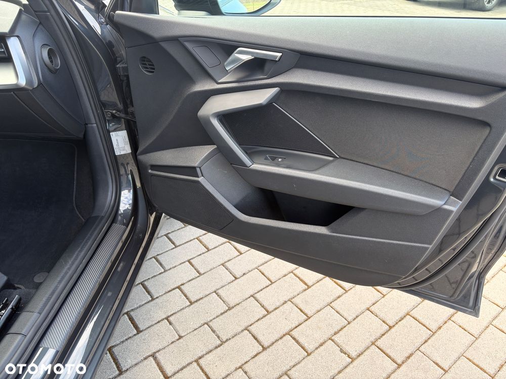 Audi A3 Sportback 35 TFSI S tronic advanced - 11