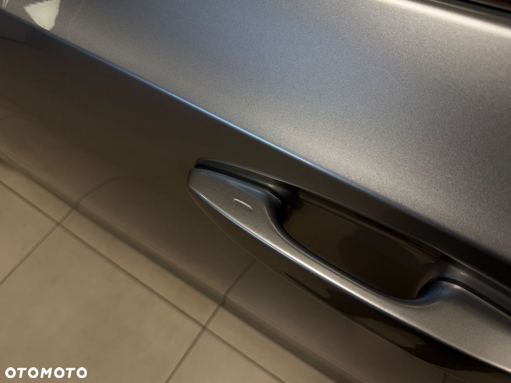 Lexus ES 300h Business Edition + - 35