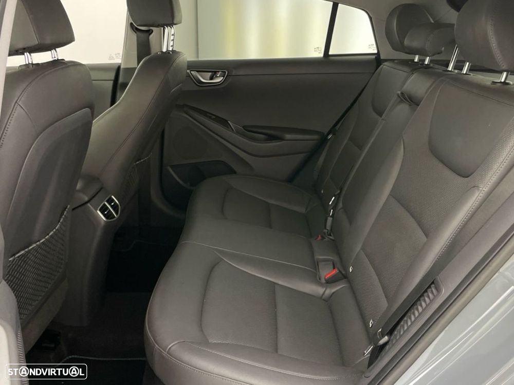 Hyundai Ioniq 1.6 GDI PHEV - 12