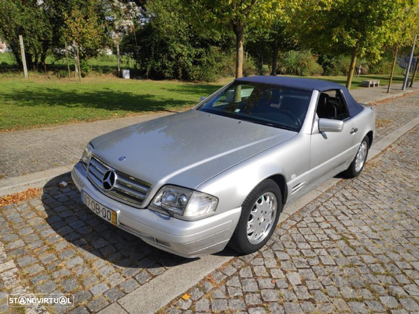 Mercedes-Benz SL 320