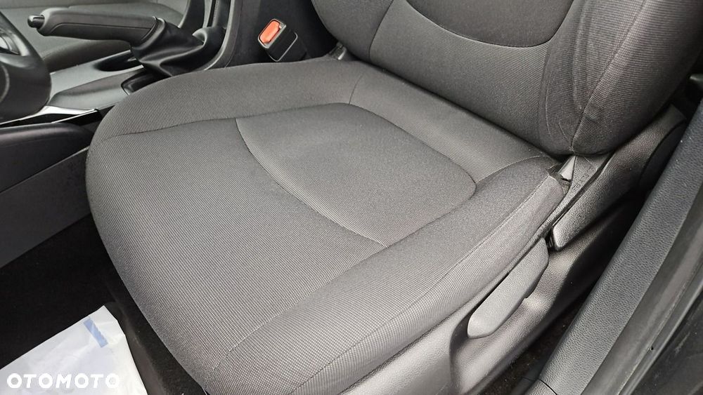 Toyota Corolla 1.6 Comfort - 11