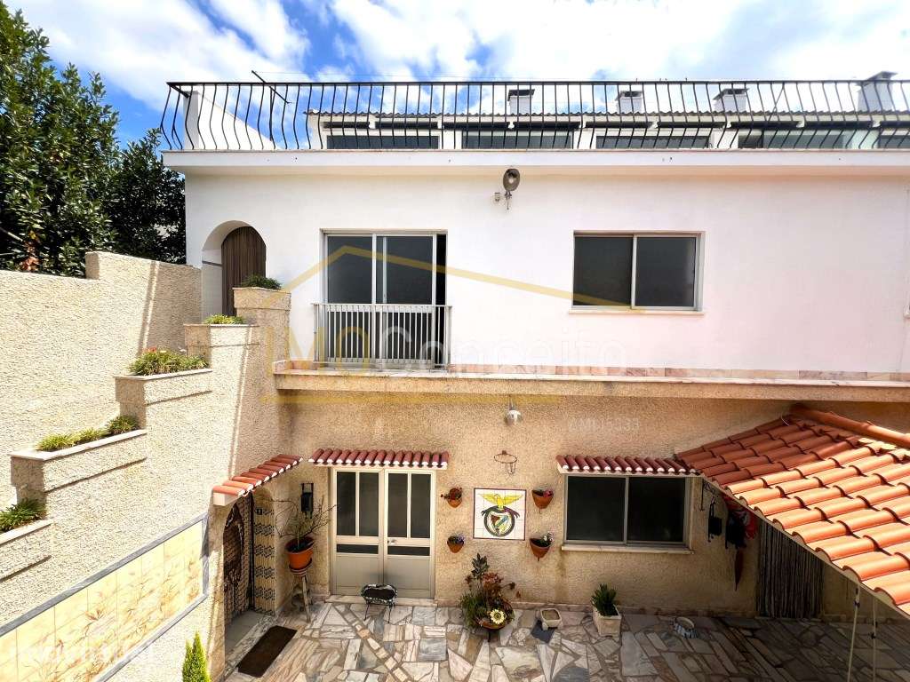 Moradia T3 com Anexos Independentes | Excelente Potencial de Rentab... - Grande imagem: 5/51