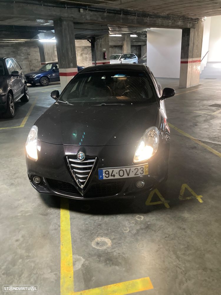 Alfa Romeo Giulietta 1.6 JTDm Exclusive - 12