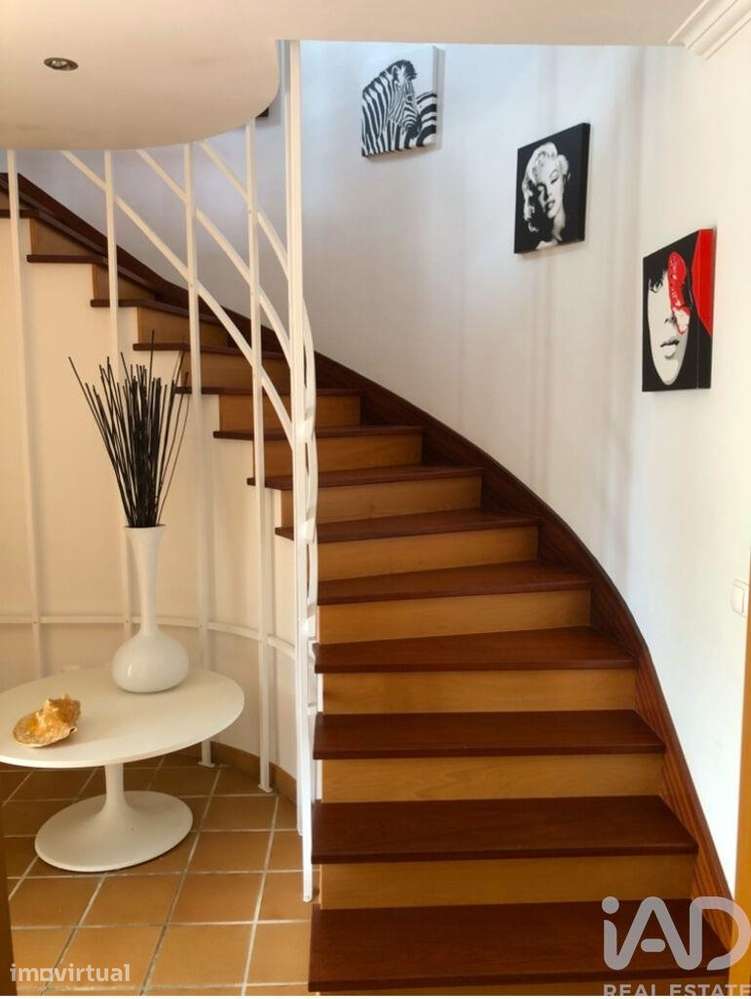 Casa / Villa T4 em Amoreira de 258,00 m2 - Grande imagem: 4/30