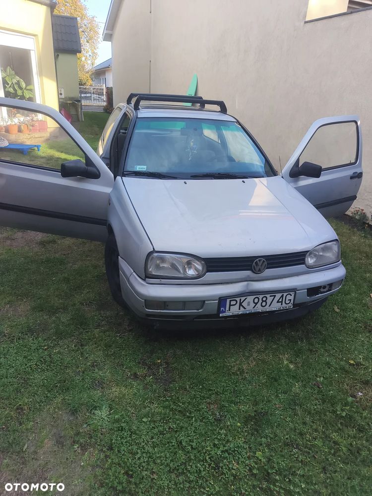 Volkswagen Golf - 16