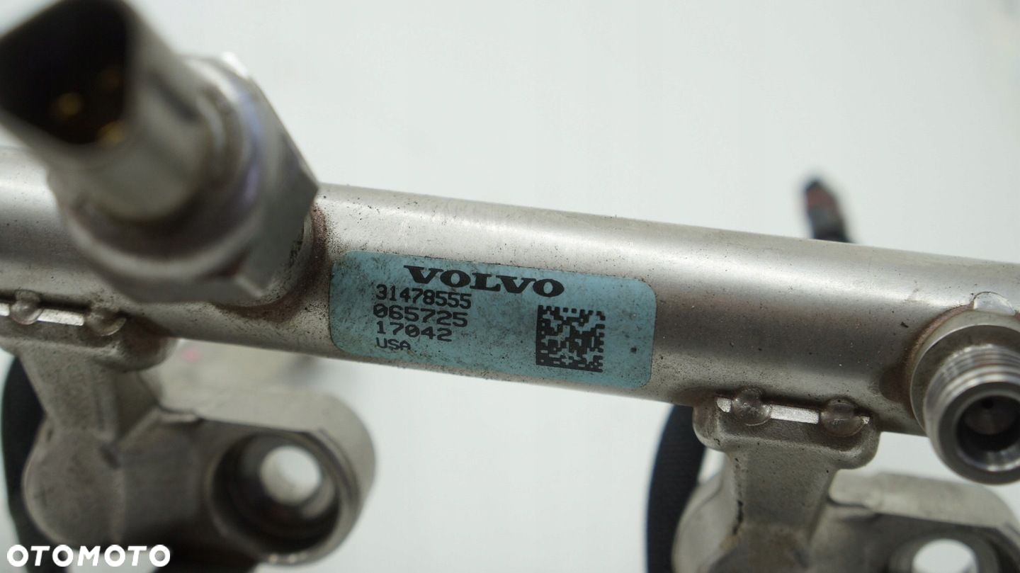 VOLVO V70 III V60 I XC90 II LISTWA WTRYSKOWA T5 31465788 - 3