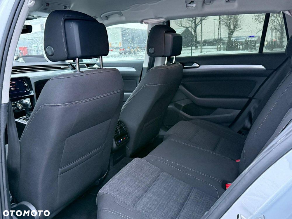 Volkswagen Passat 2.0 TDI EVO Business DSG - 12