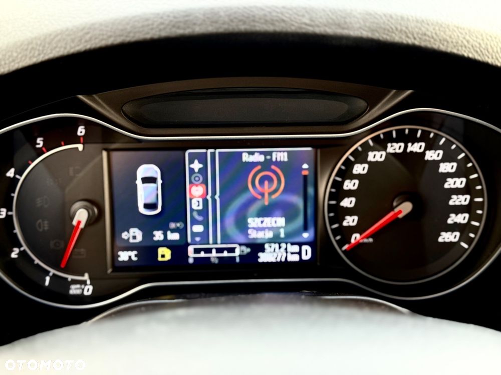 Ford S-Max - 35