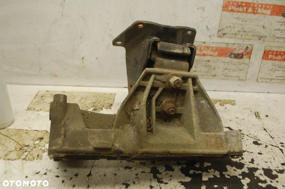 ŁAPA SILNIKA PODUSZKA LEWA 500376599 IVECO DAILY III 2.3 JTD - 2