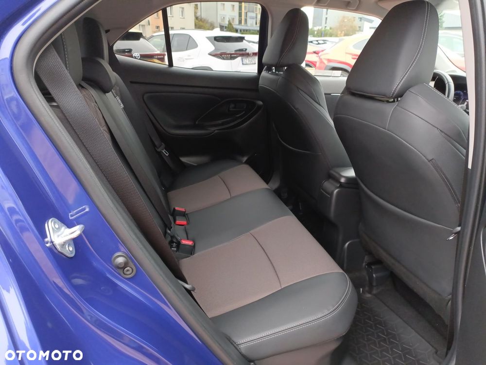 Toyota Yaris Cross Hybrid 1.5 Executive AWD - 11