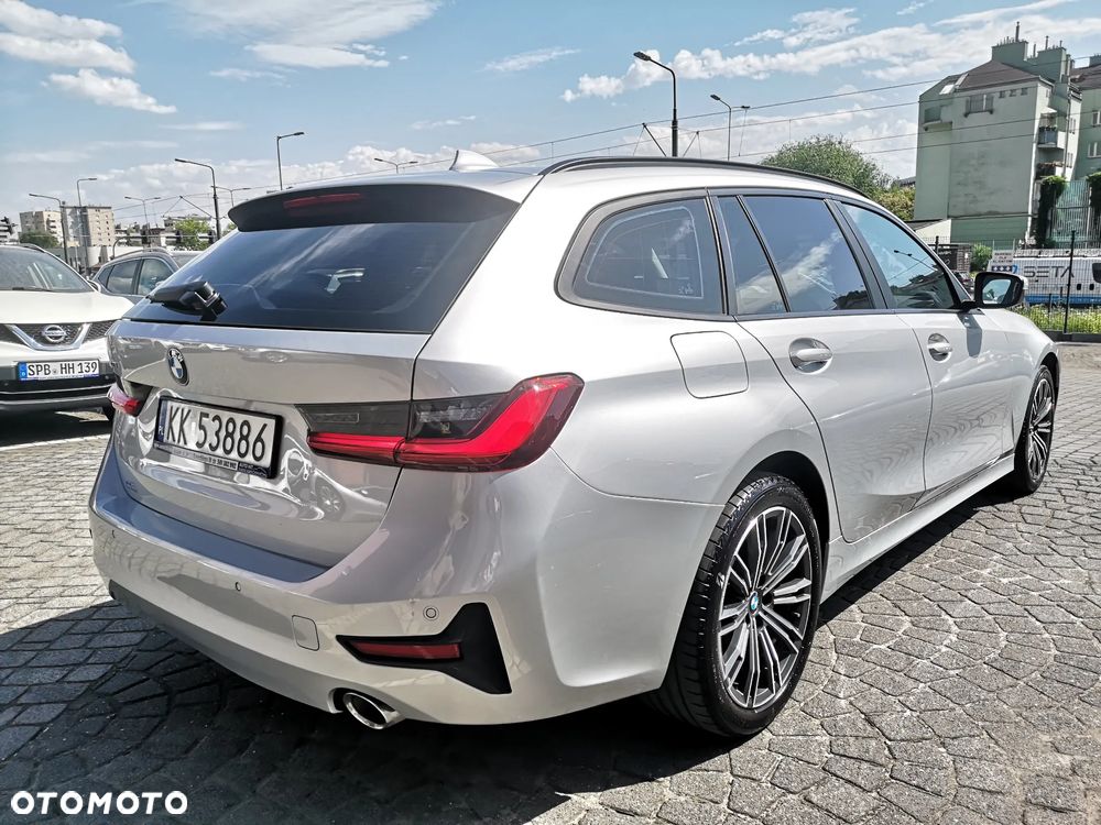 BMW Seria 3 320d xDrive - 3