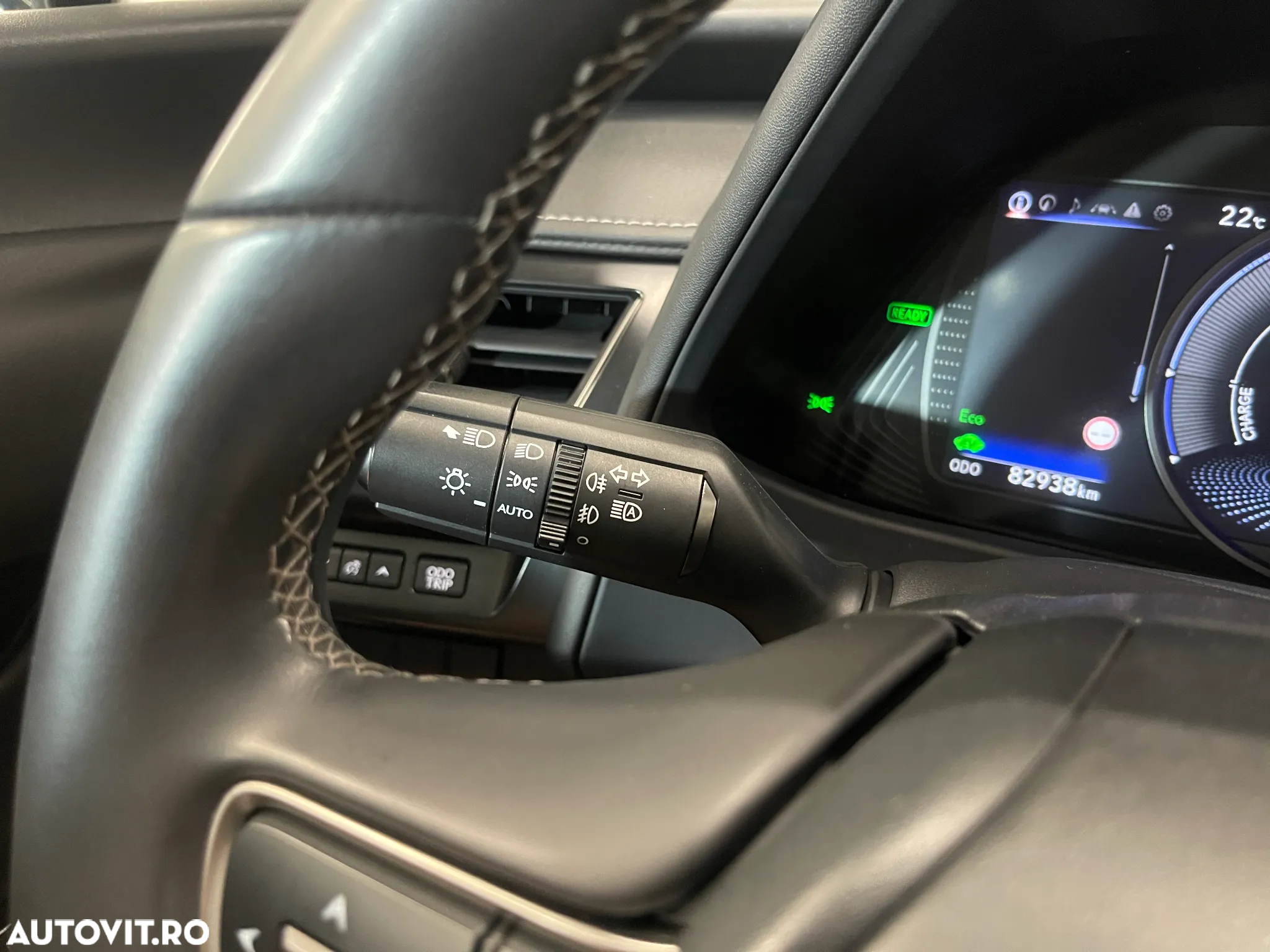Lexus UX - 18