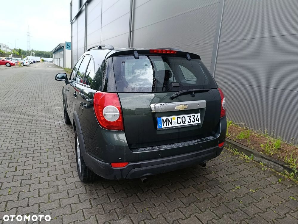 Chevrolet Captiva 2.4 2WD 7 Sitzer LS Family Edition - 25