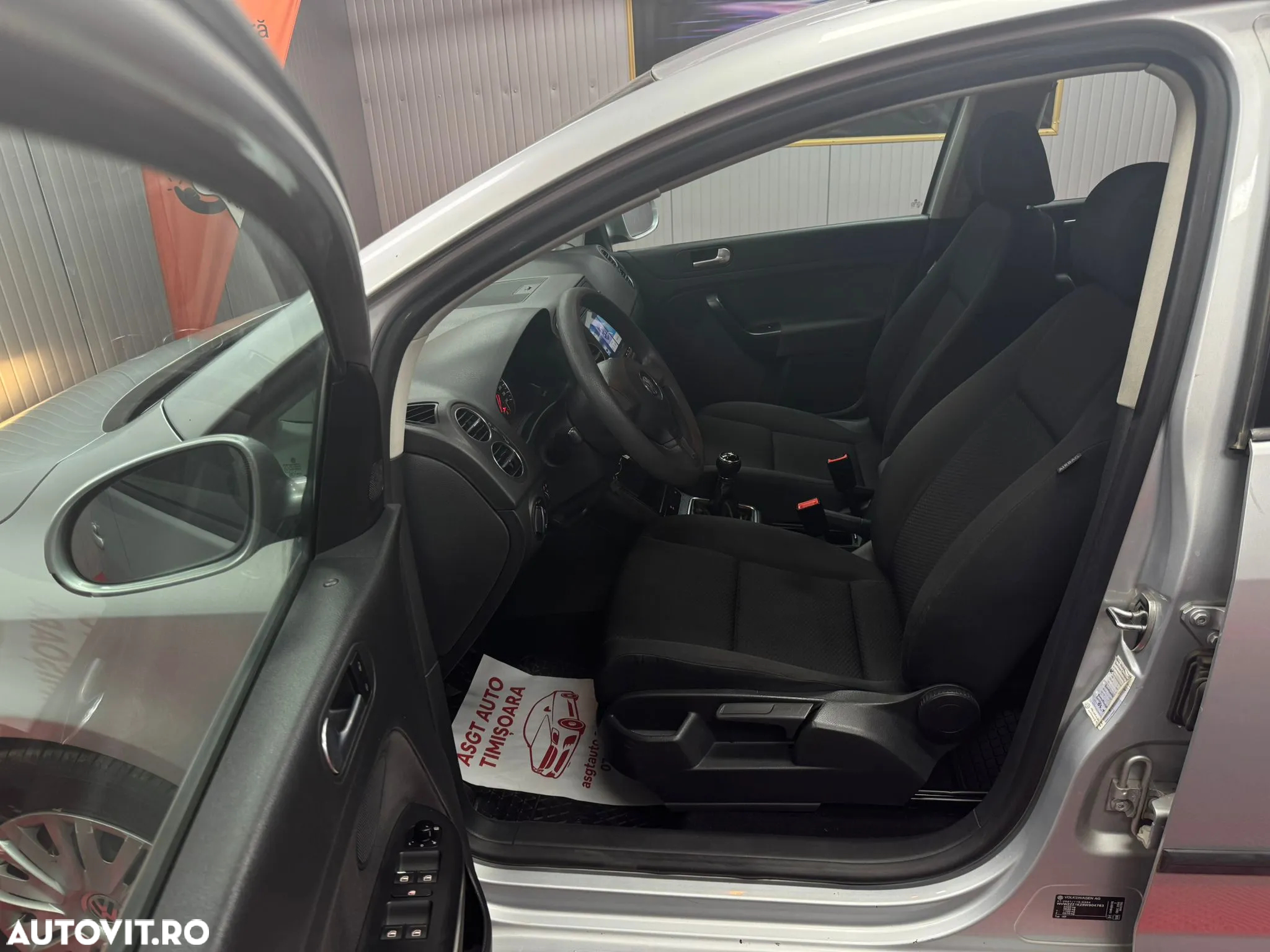 Volkswagen Golf Plus - 10