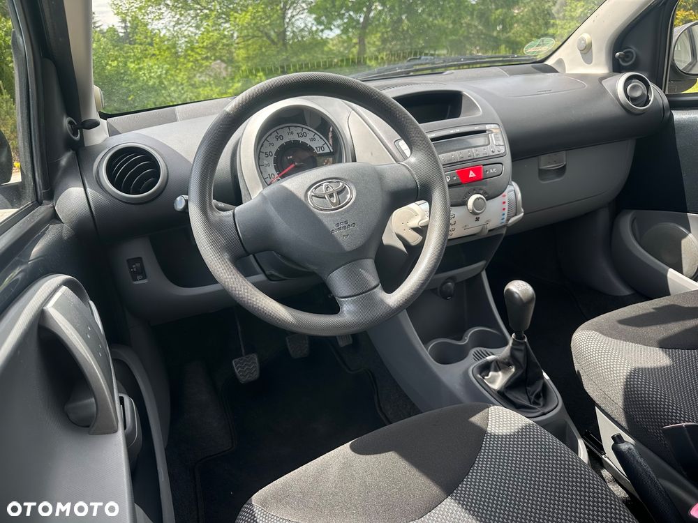 Toyota Aygo - 8