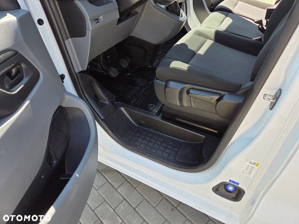 Opel Vivaro Extra Long 3,1t (bryg.) - 14