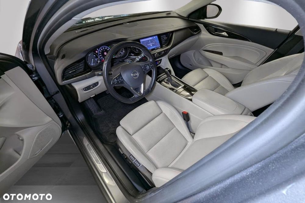 Opel Insignia 1.6 T Exclusive S&S - 15
