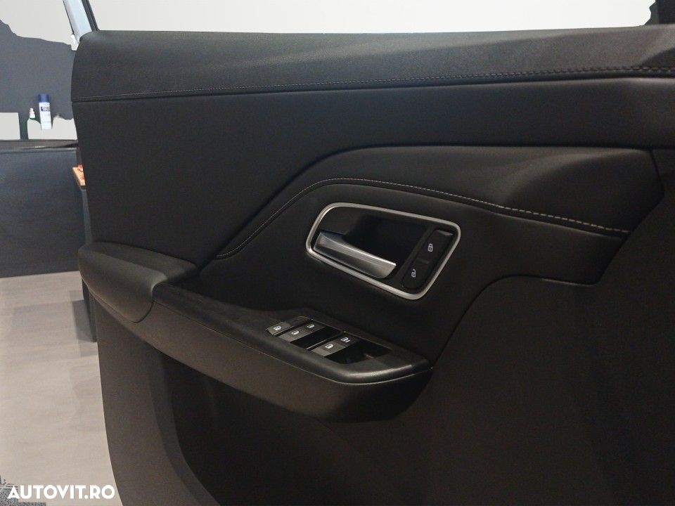 MG ZS HEV 1.5 GSI AT Exclusive - 12