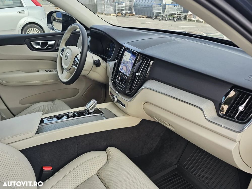 VOLVO XC60 2024 — imagine 16