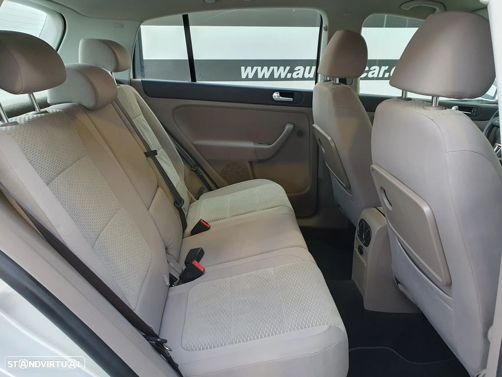 VW Golf Plus 1.4 TSi Confortline DSG - 5