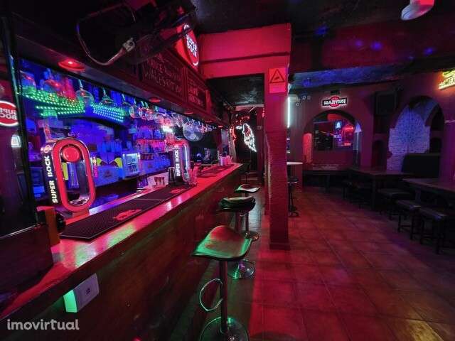 Venda de Prédio / 2 fracções em Lagos - Grande imagem: 3/26