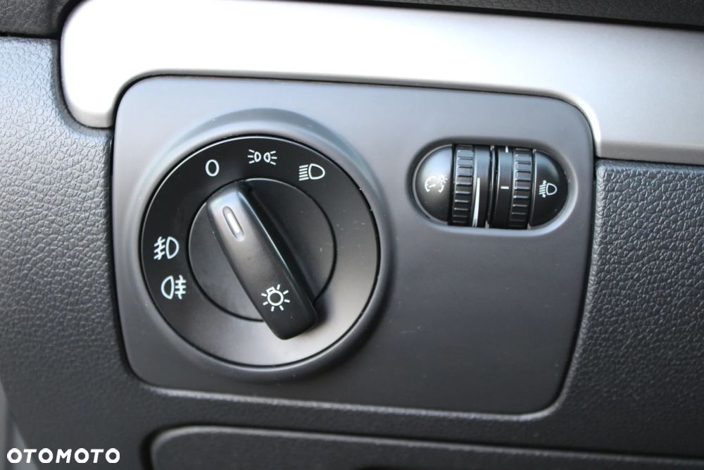 Volkswagen Golf - 26