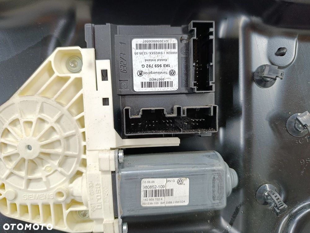 PODNOŚNIK SZYBY PRAWY PRZÓD  VW PASSAT B6 3C1837756F 1K0959792G 980852-109 - 3