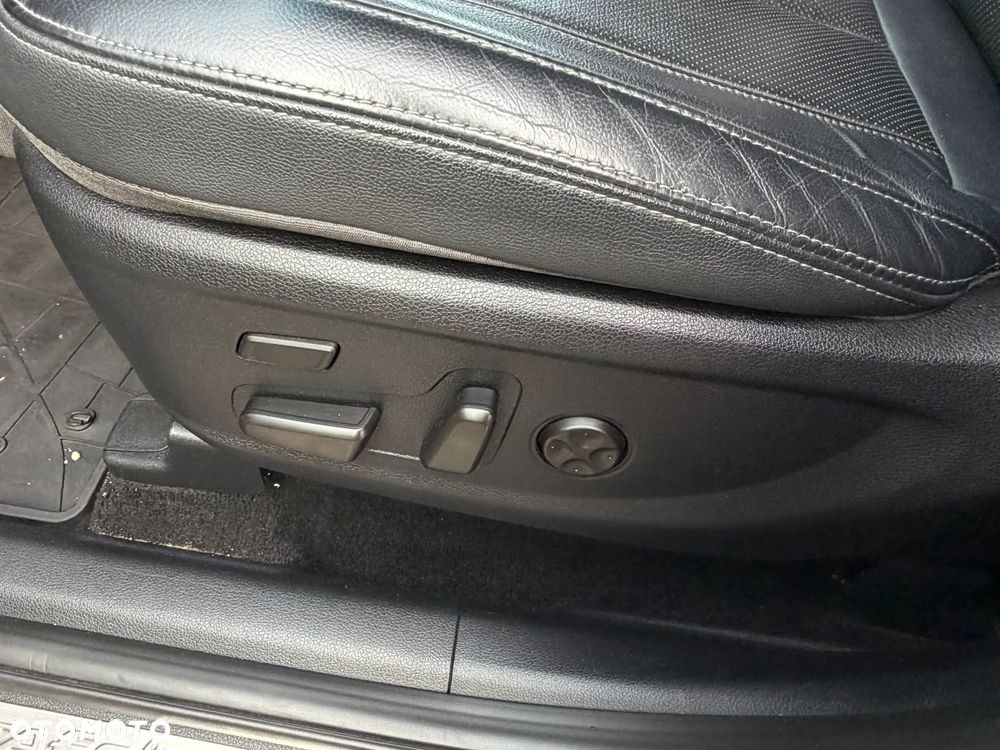 Hyundai Santa Fe 2.0 CRDi Platinum 4WD - 11