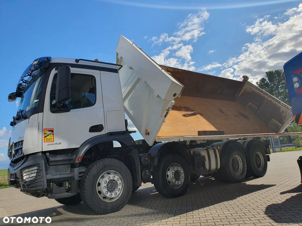 Volvo - 24