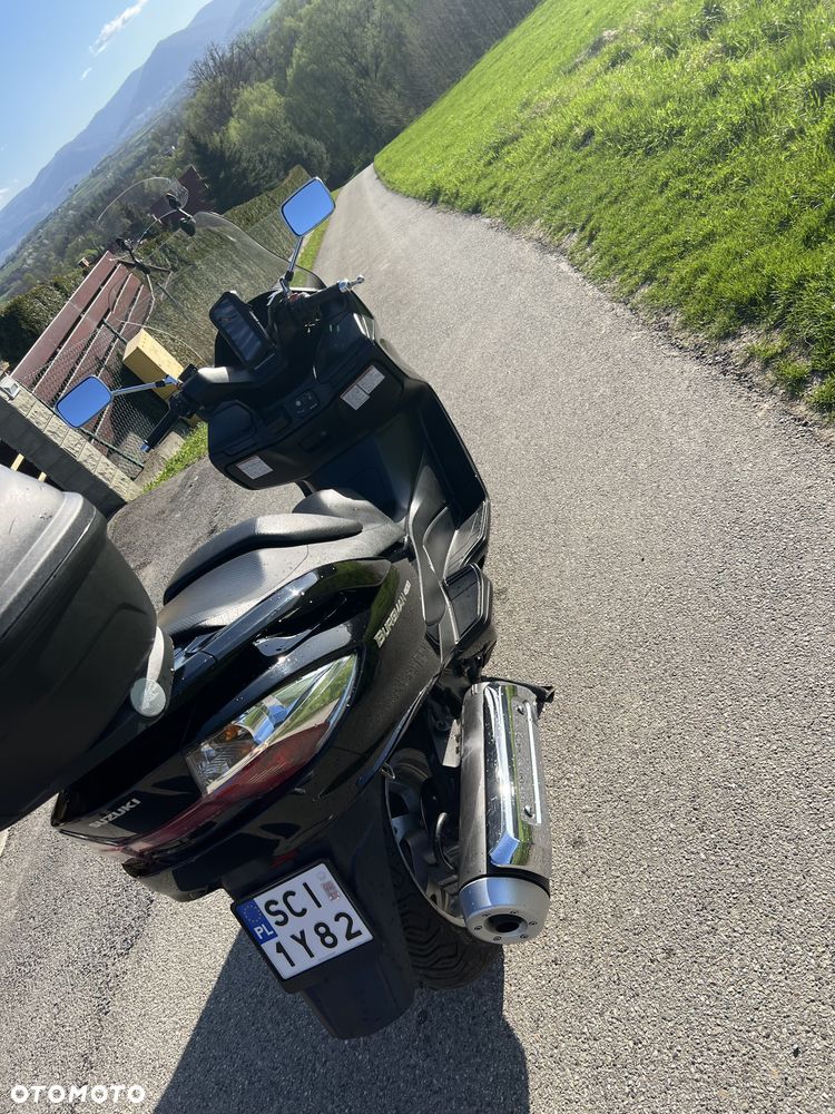 Suzuki Burgman - 6