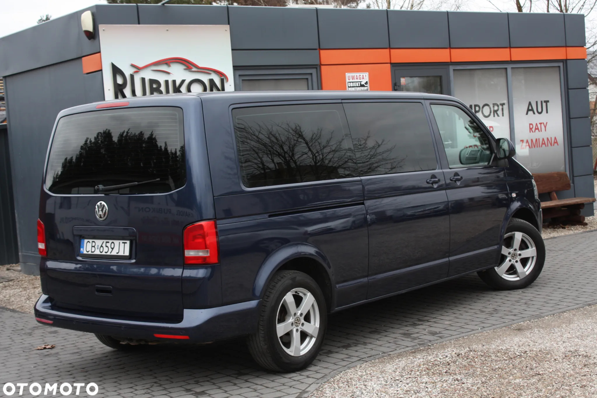Volkswagen Caravelle - 4