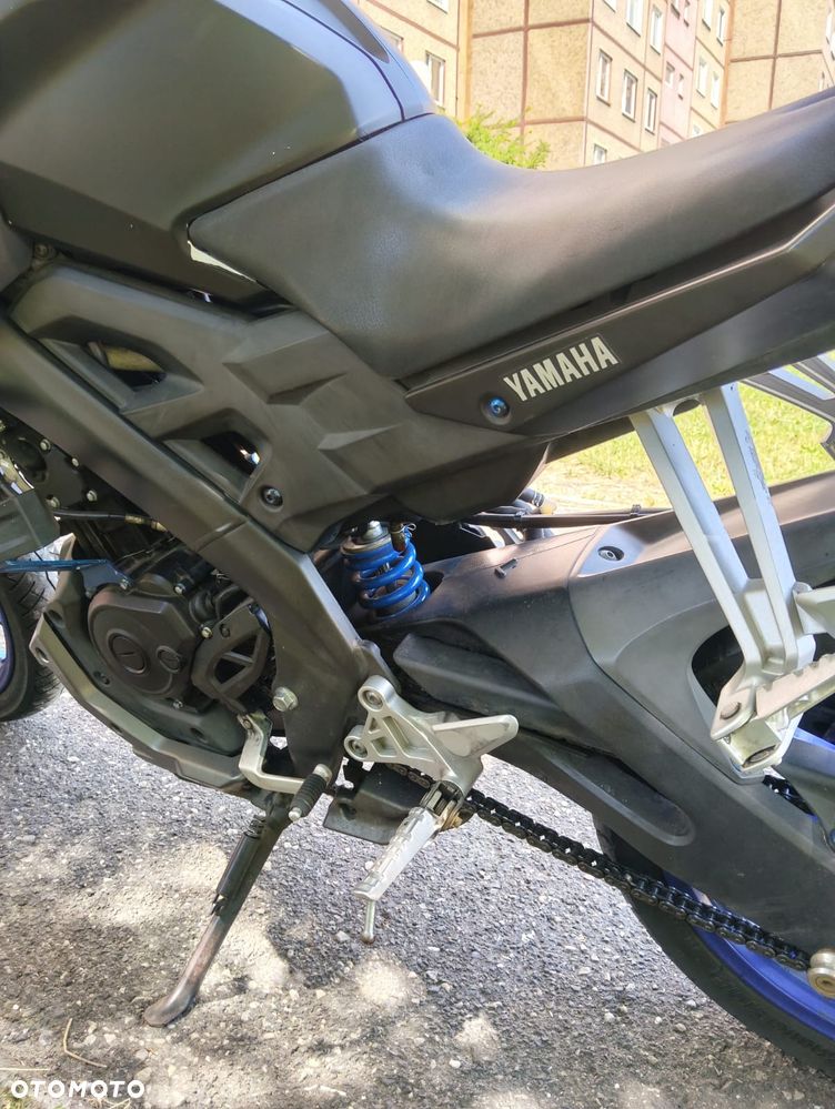Yamaha MT - 12