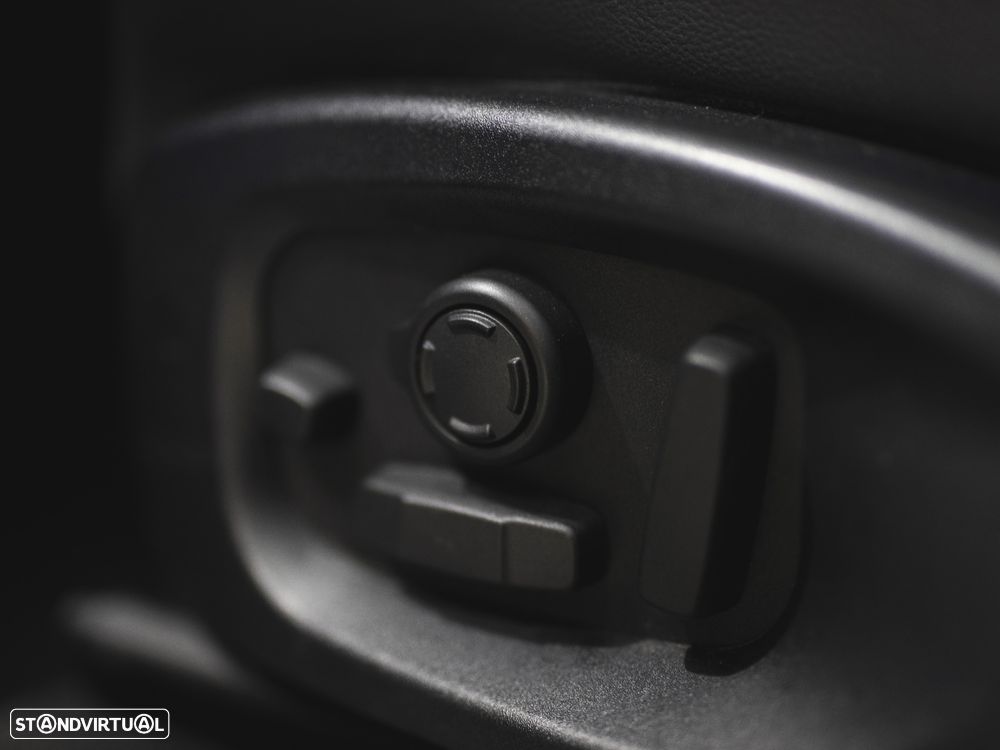 Jaguar F-Pace 2.0 i4D R-Sport AWD Aut. - 20