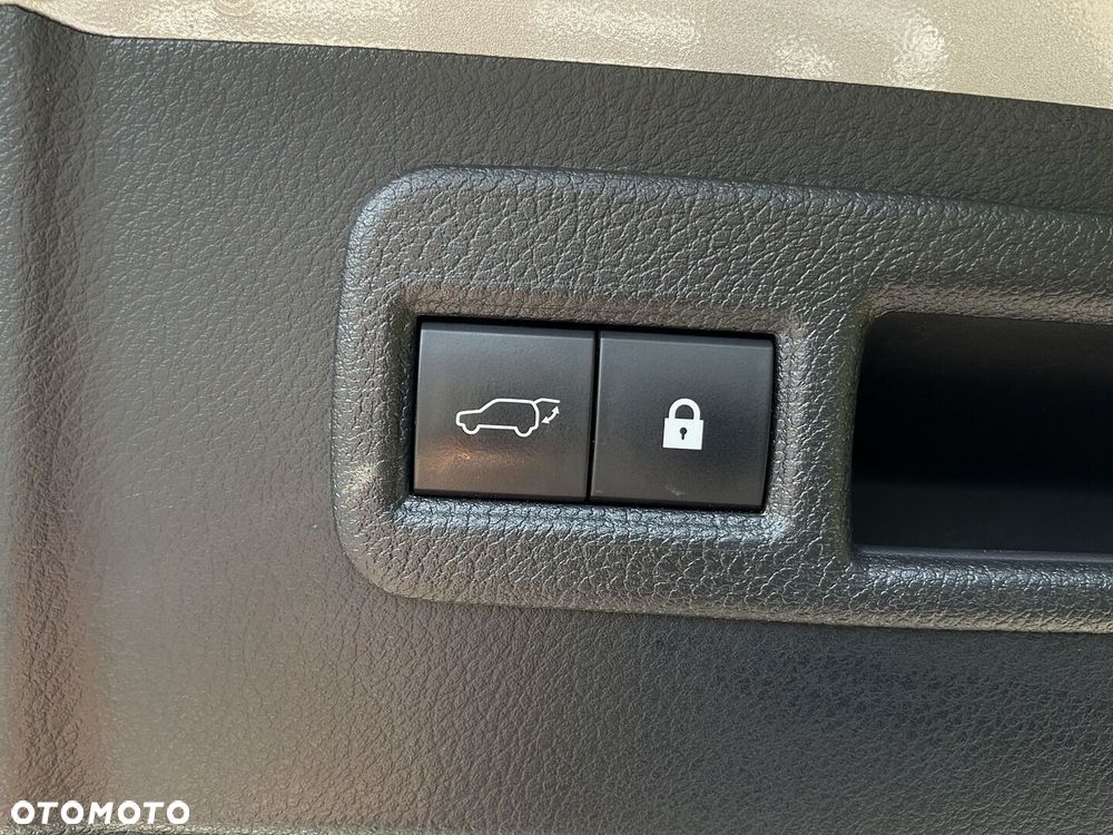Lexus NX 300h F Impression AWD - 31